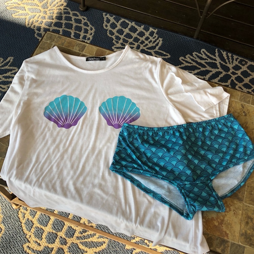 -SOLD-BOOHOO mermaid pj set - Picture 1 of 6